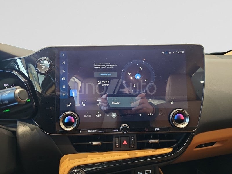 NX 450h+ Premium+ 4WD