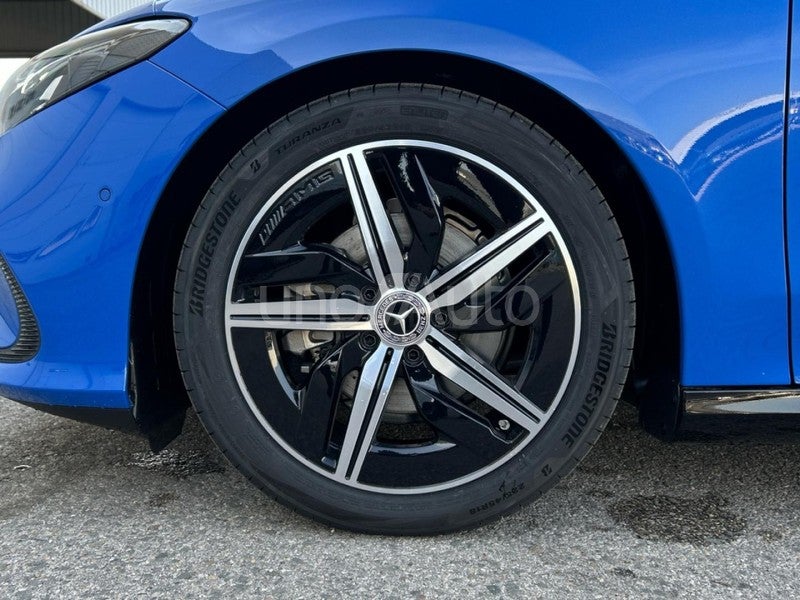 CLA CLA 180 con tecnología híbrida