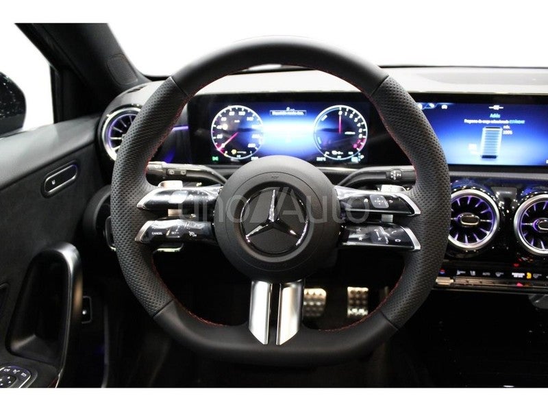 CLASE A 250 e con tecnología híbrida EQ