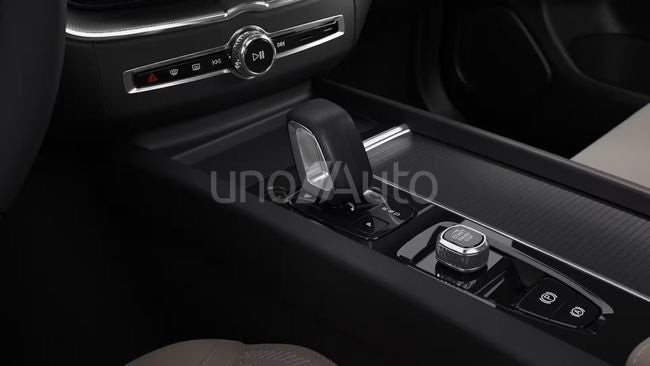 2.0 B5 G MHEV Core Auto AWD