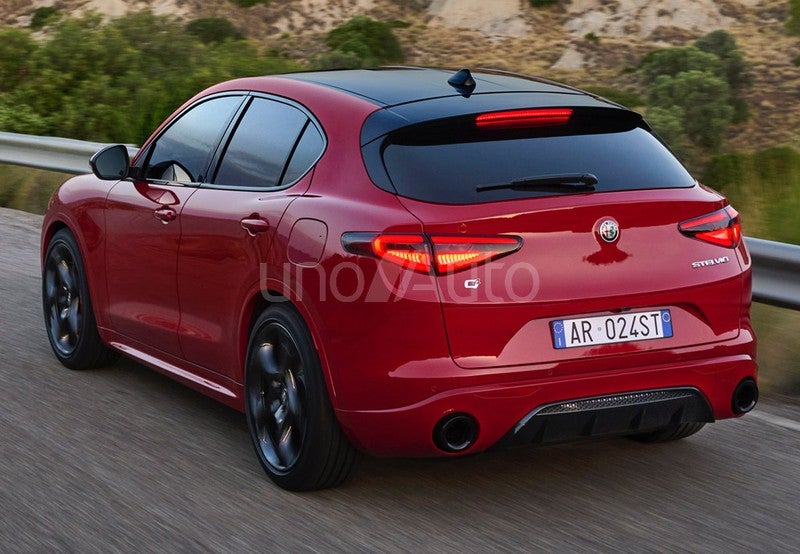 Stelvio 2.2 Sprint RWD Aut. 160