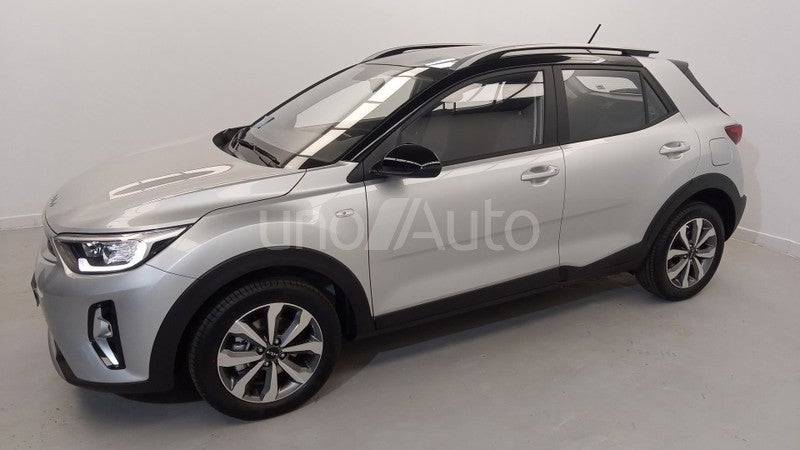 Stonic 1.0 T-GDi MHEV iMT Concept Plus 100