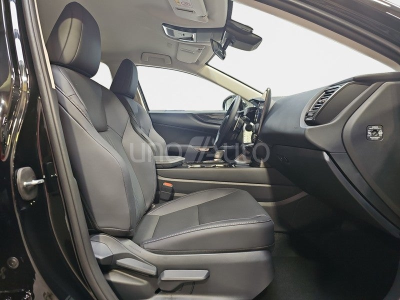 NX 450h+ Premium+ 4WD