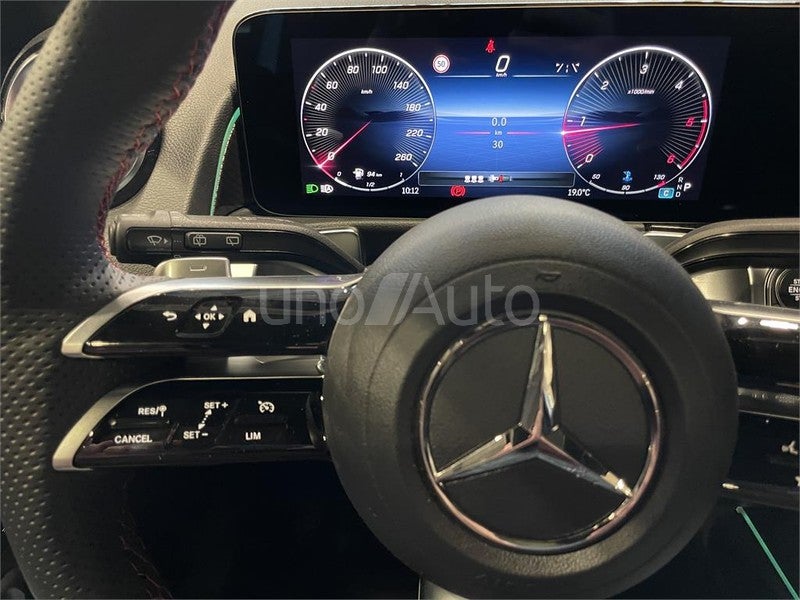 CLASE GLB 200 d