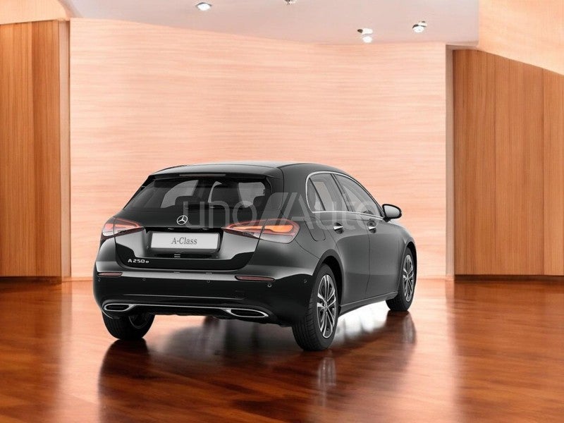 A 250e Progressive Line Advanced 8G-DCT