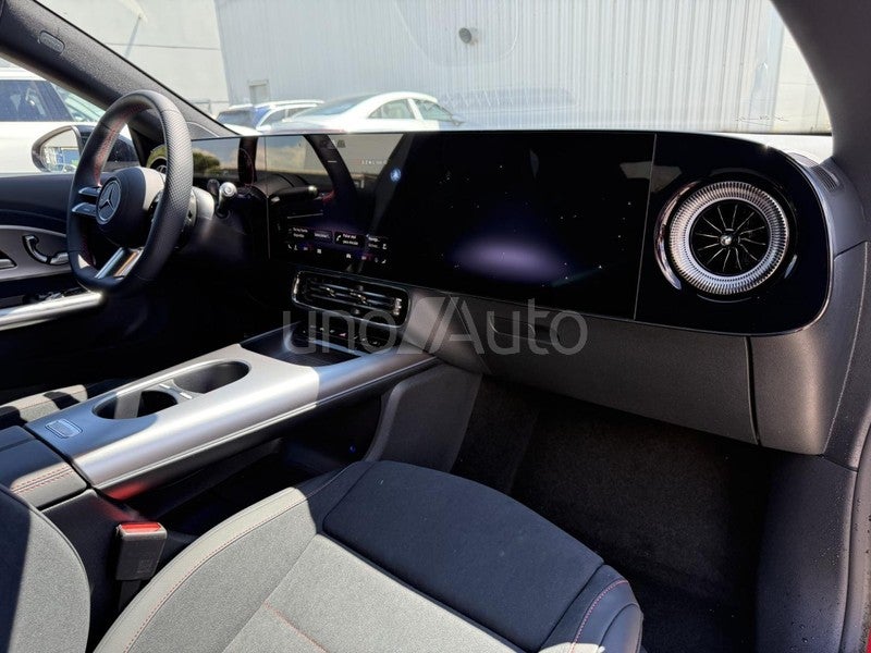 CLA CLA 180 con tecnología híbrida