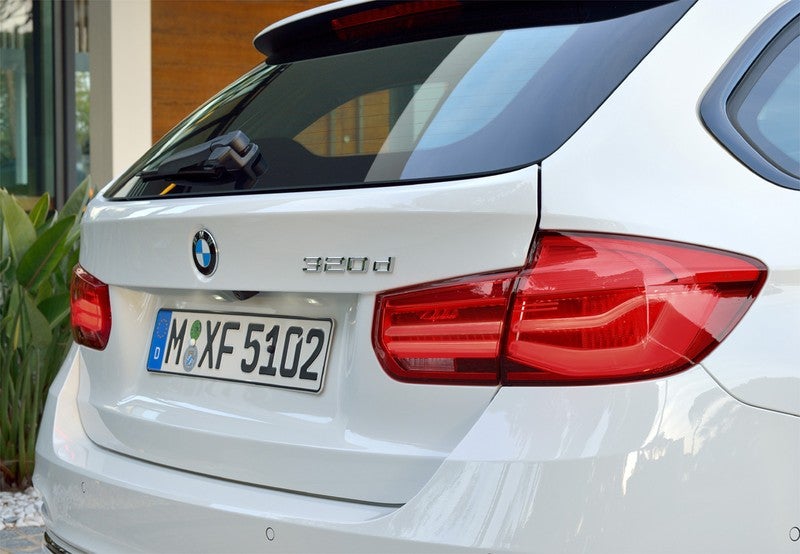 330dA Touring xDrive