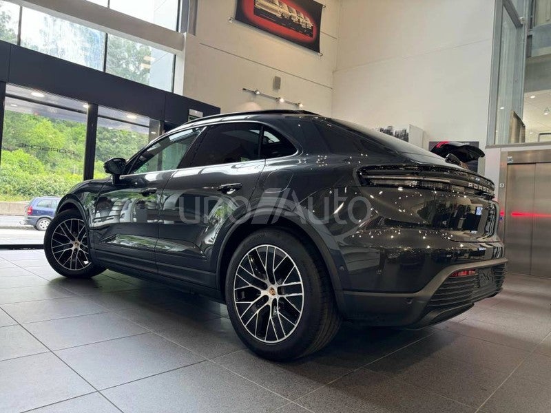 Macan 4