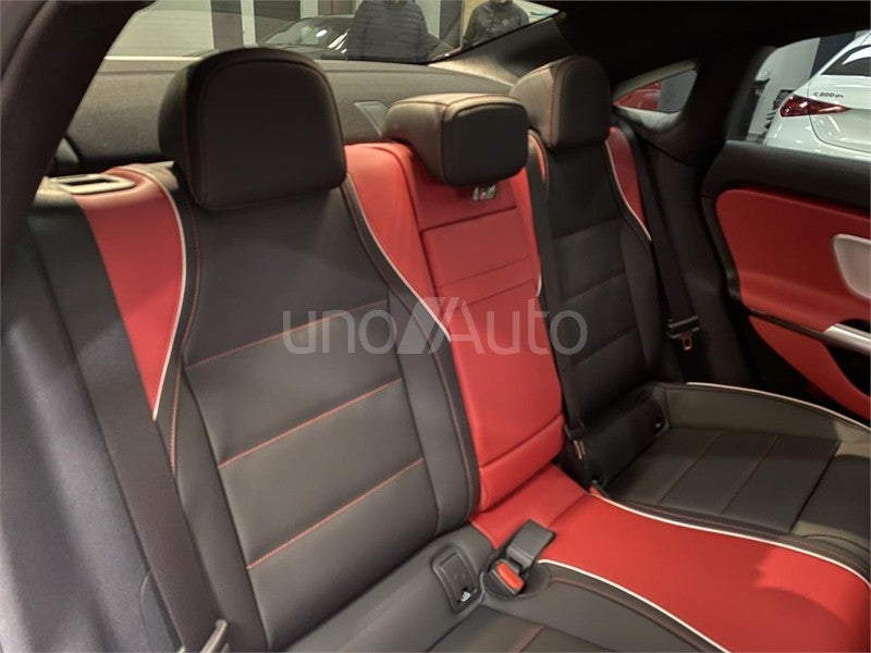 CLASE CLA 180 con tecnología híbrida