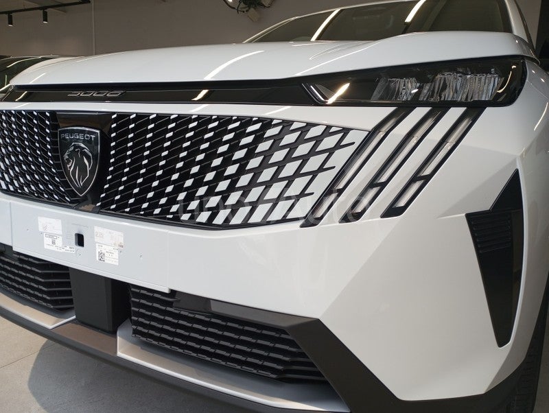 3008 Hybrid 136 Allure eDCS6