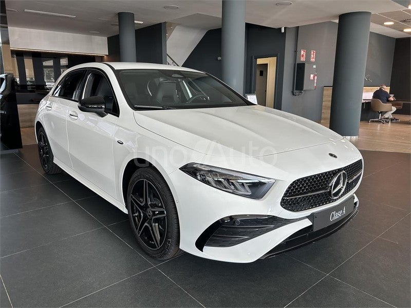 CLASE A 250 e con tecnología híbrida EQ