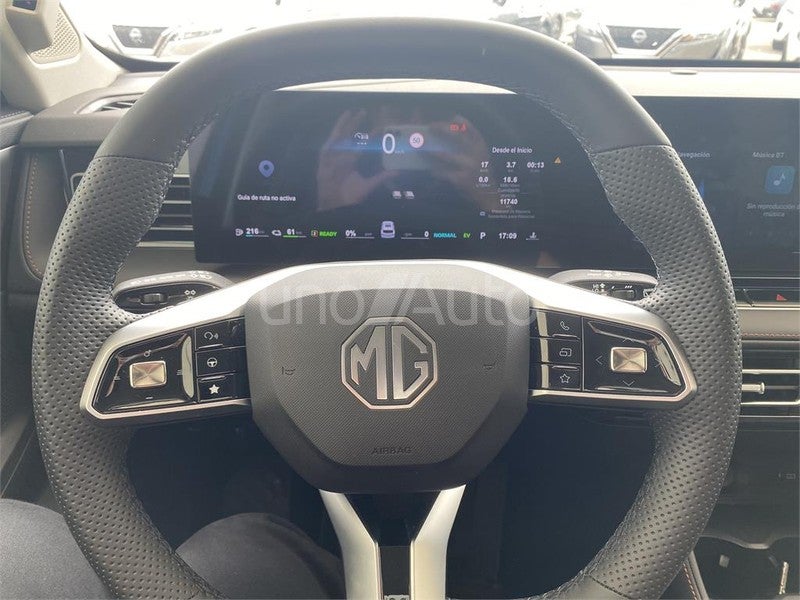 E 1.5T PHEV Luxury