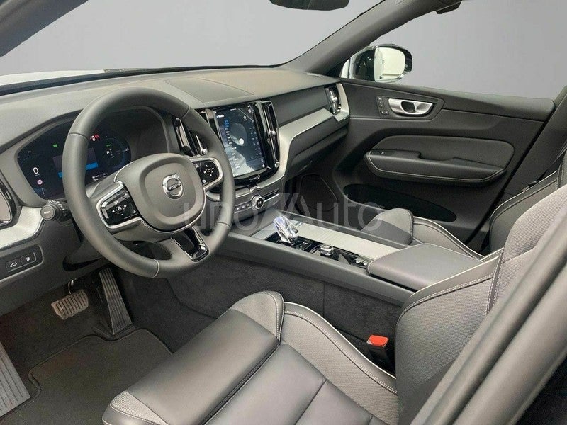 2.0 T6 AWD Recharge Plus Black Ed AT