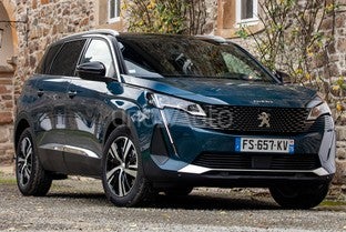PEUGEOT 5008 SUV Hybrid 145 Allure eDCS6