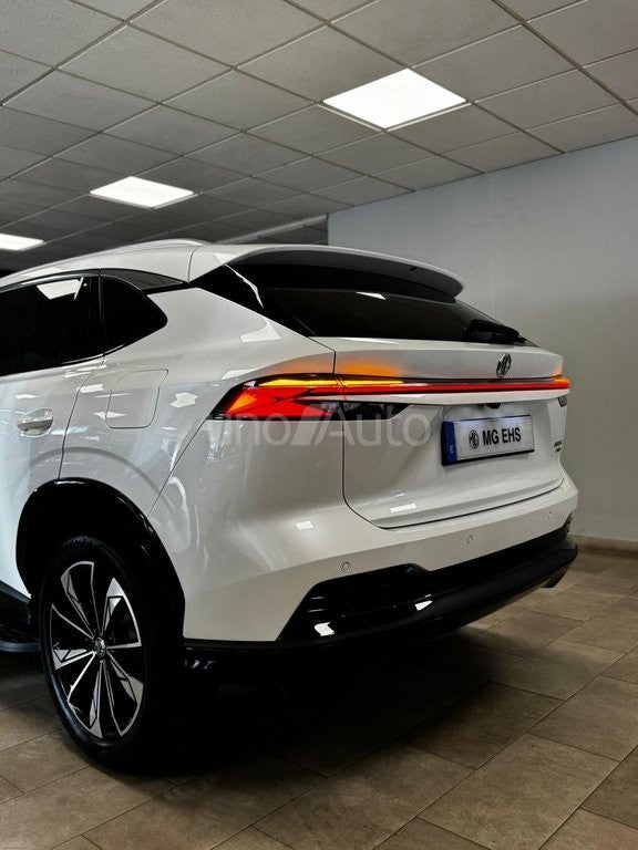 MG HS 1.5T-GDI PHEV Luxury