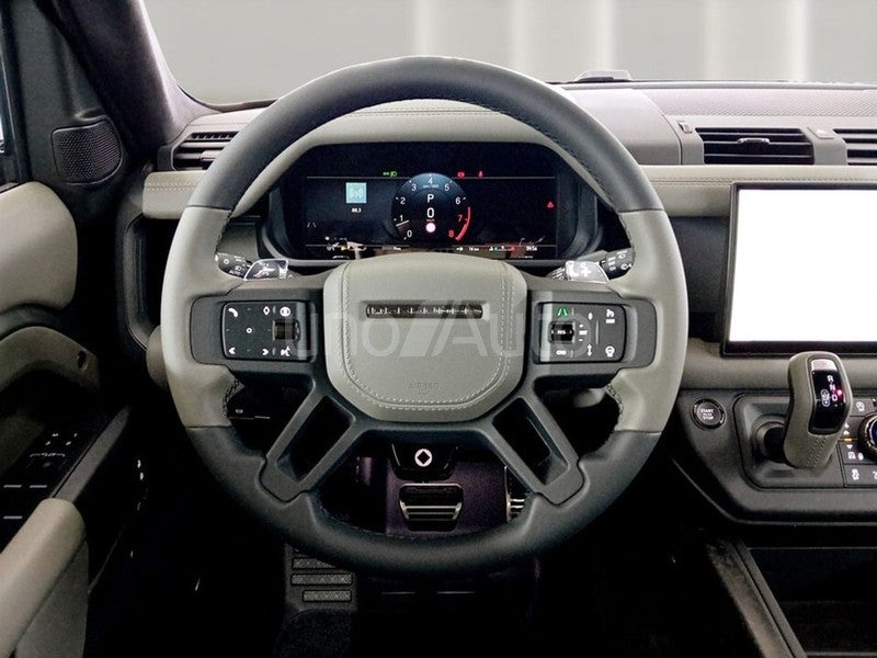 5.0 V8 425 X 110 Auto 4WD