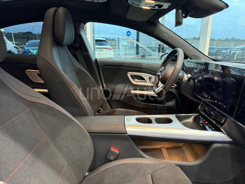 CLA 180 con tecnología híbrida