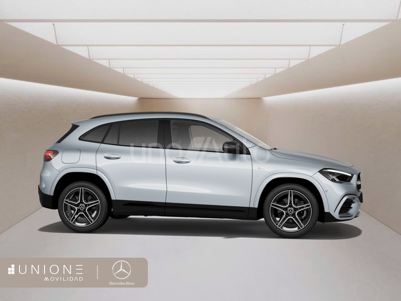 GLA 250 e con tecnología híbrida EQ
