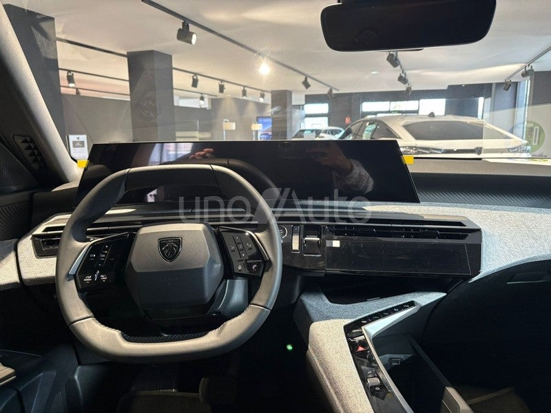 5008 Hybrid 136 Allure eDCS6