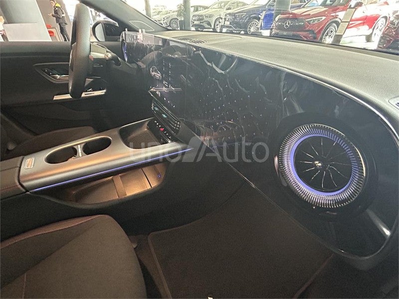 CLASE CLA 180 con tecnología híbrida