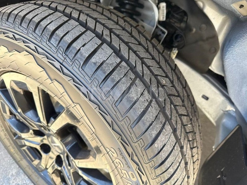 MAX 4WD 8AT