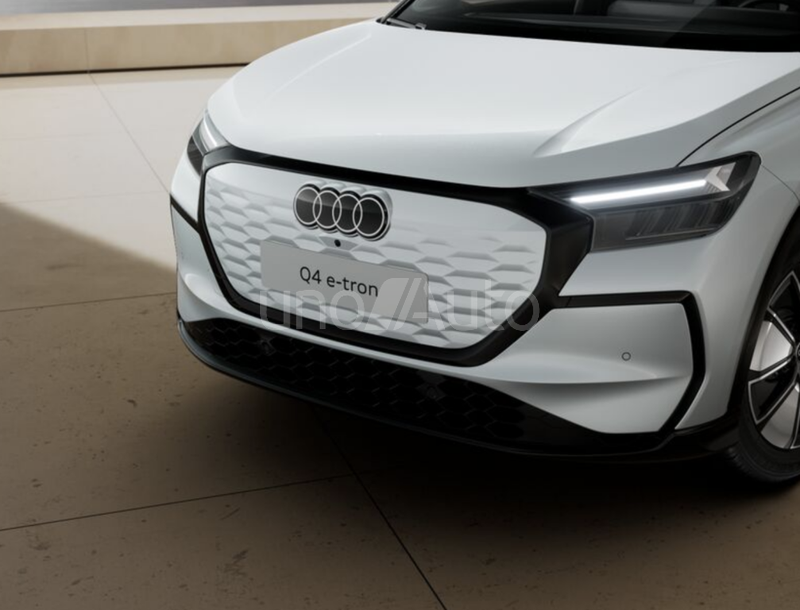 Q4 e-tron performance Advanced 210kW 82KWh