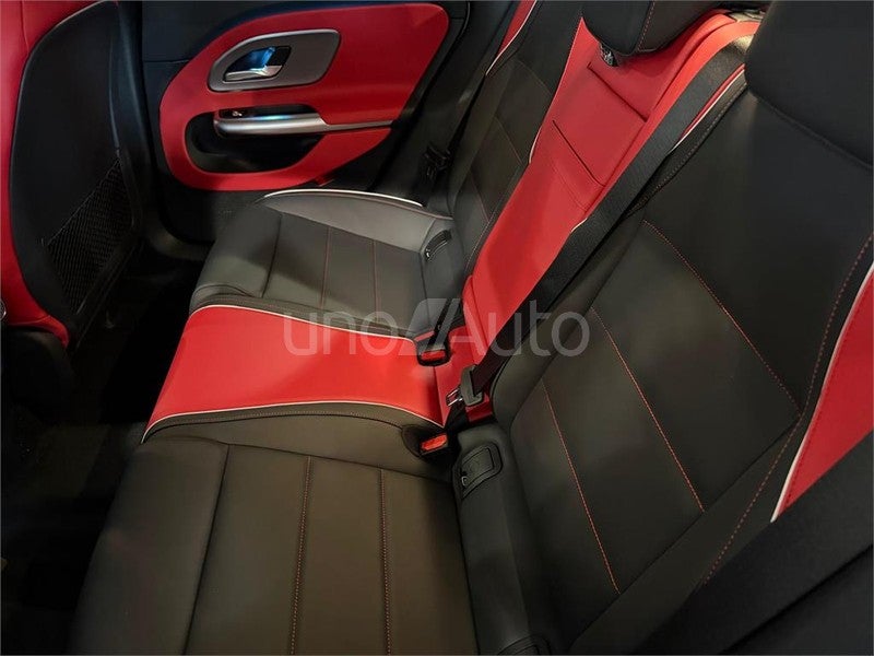 CLASE CLA 180 con tecnología híbrida