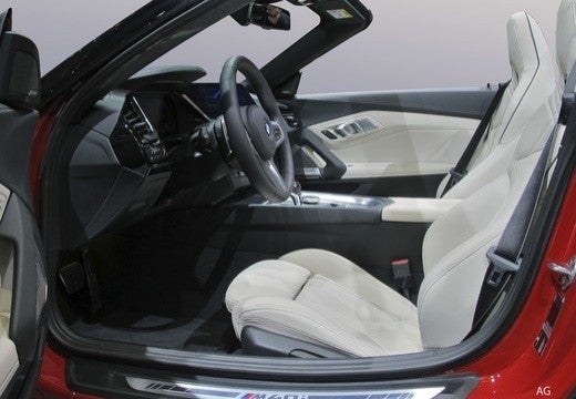 Z4 M40i