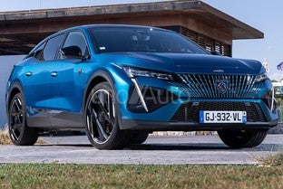 PEUGEOT 408 Hybrid 225 GT e-EAT8