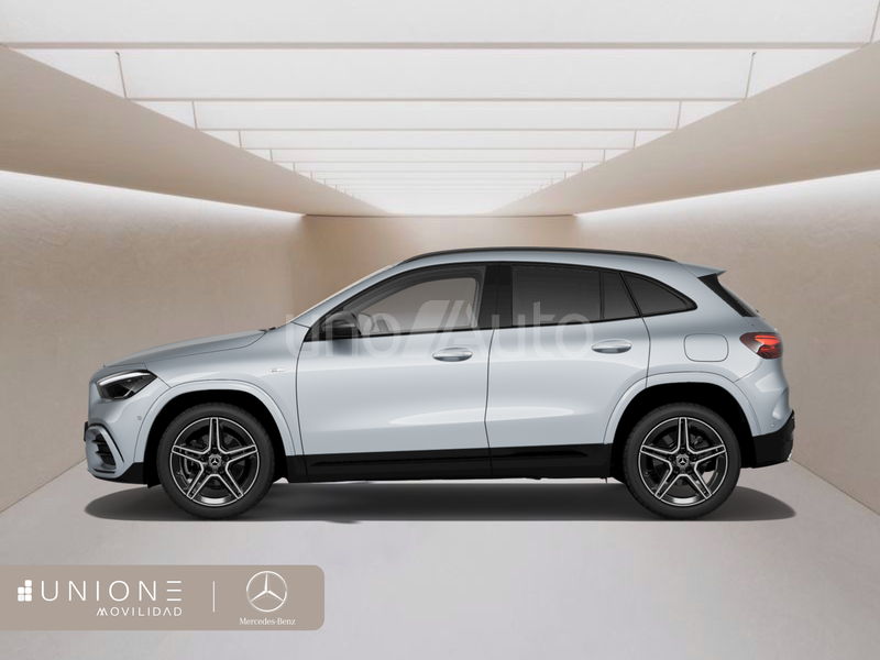 GLA 250 e con tecnología híbrida EQ