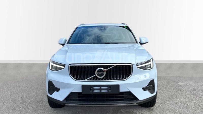 XC40 2.0 B3 MHEV CORE DCT 163 5P