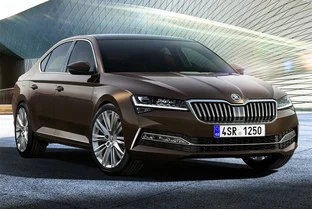 SKODA Superb Combi 2.0TDI Selection DSG 110kW