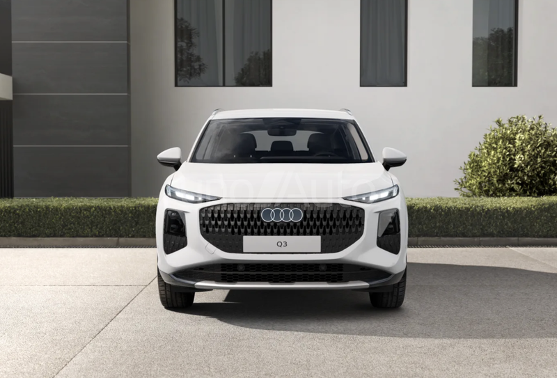 Q3 e-hybrid Business S tronic 200kW