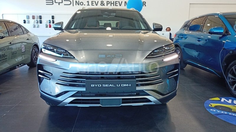 Seal U DM-i Design 238kW 4x4