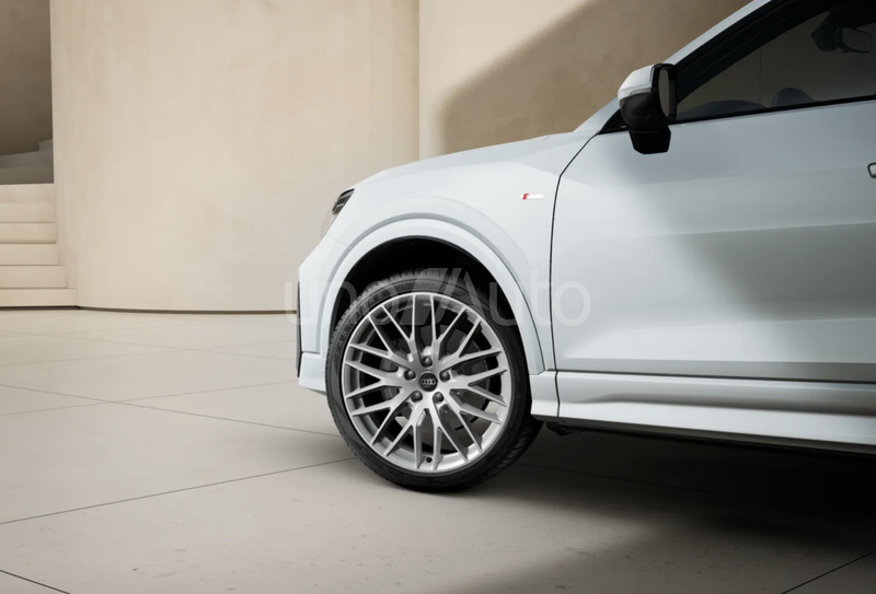 Q2 30 TDI Adrenalin 85kW