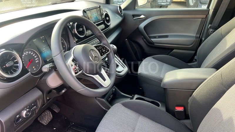 110 CDI 70kW Tourer Base