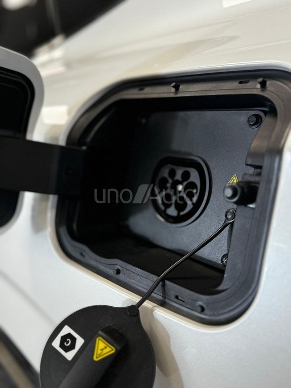 MG HS 1.5T-GDI PHEV Luxury