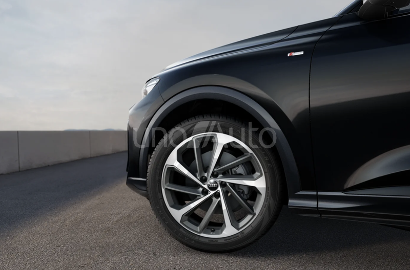 Q5 TFSI quattro S tronic Black line 150kW