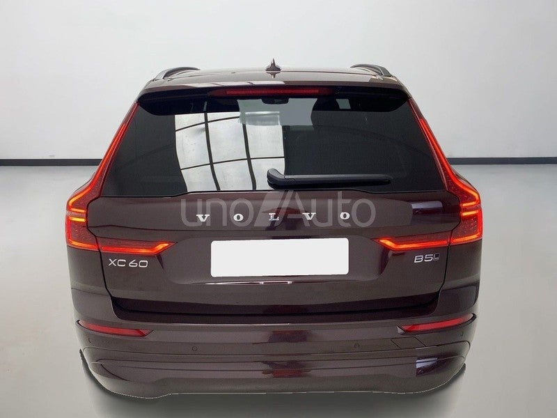 2.0 B5 G MHEV Core Auto AWD