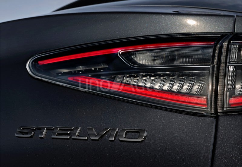 Stelvio 2.2 Sprint RWD Aut. 160