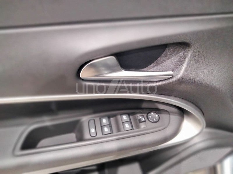 BEV 115kW (156CV) Altitude