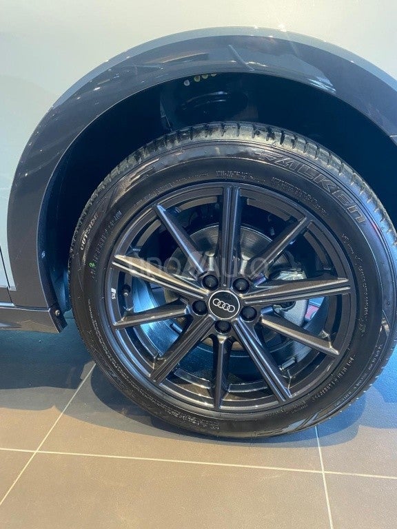 A1 Allstreet 30 TFSI Adrenalin Black Edition 85kW