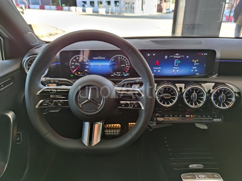 A 250e Progressive Line Advanced 8G-DCT