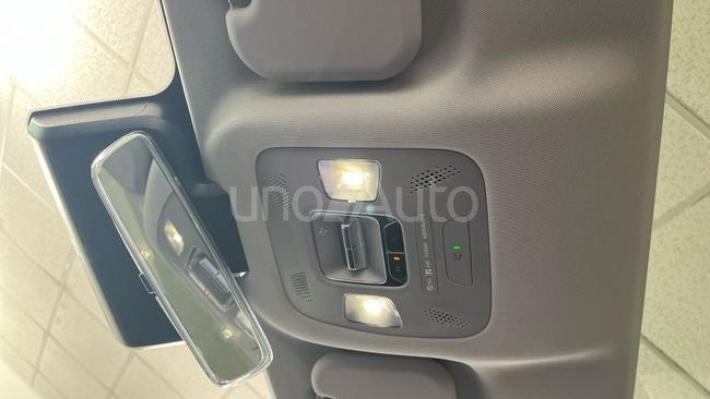 BEV Exclusive 1kW (211CV) Batería 61kW