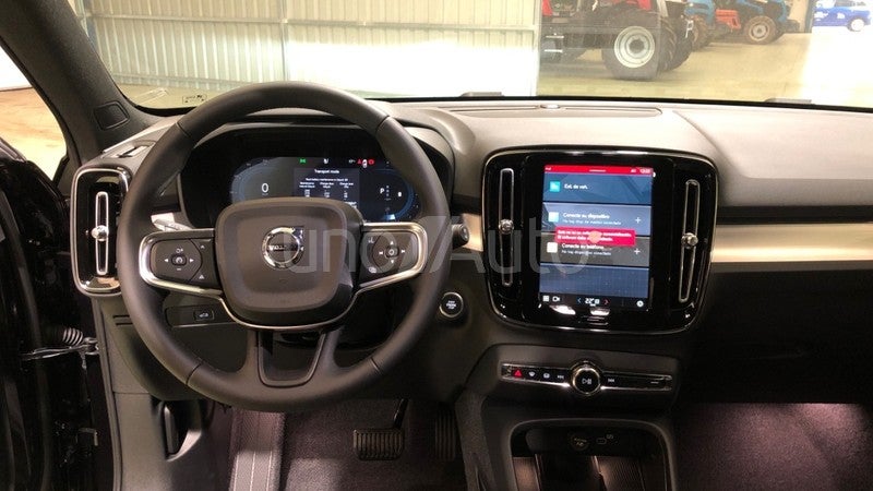 XC40 2.0 B3 MHEV CORE DCT 163 5P