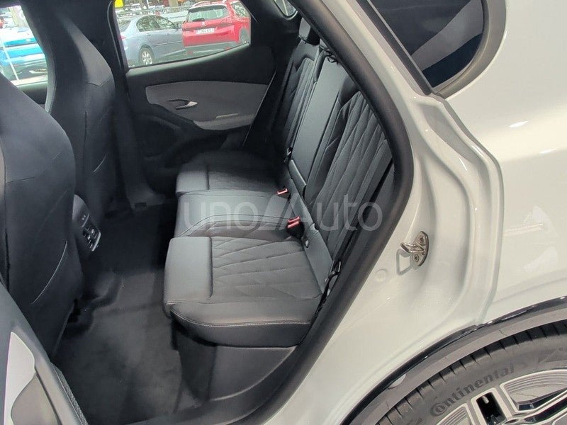 Capri RWD Rango Extendido Select 77kWh