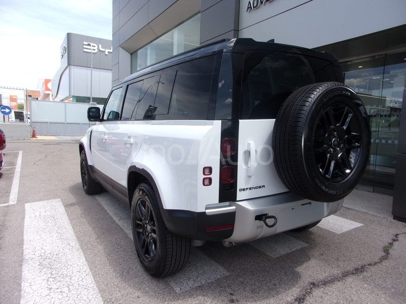 Defender 110 3.0D l6 MHEV S AWD Aut. 250
