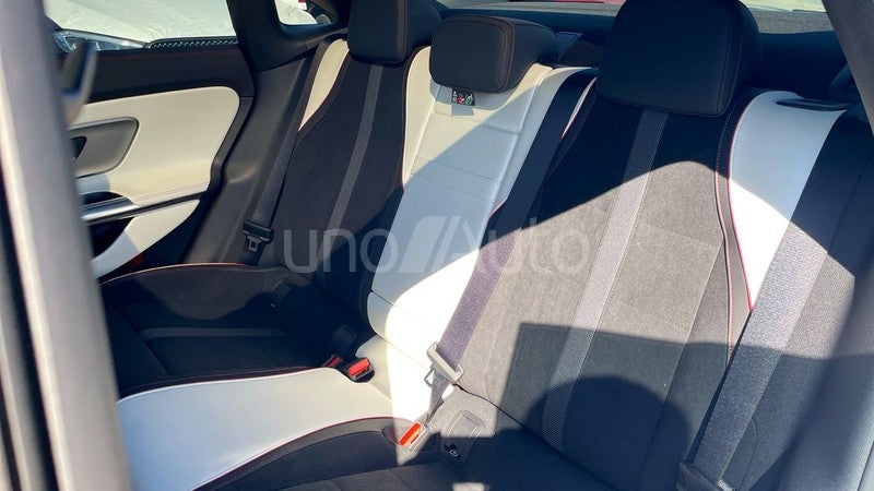 CLA CLA 200 con tecnología EQ