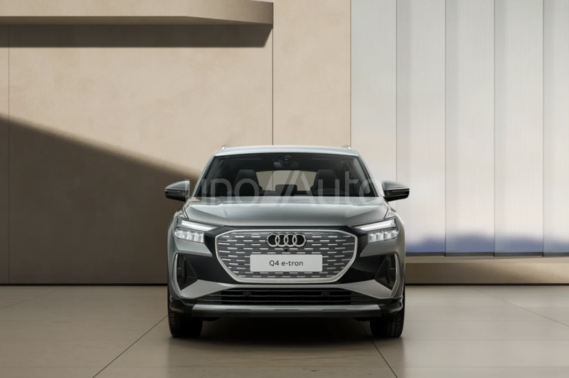 Q4 e-tron 45 Genuine edition 210kW 82KWh