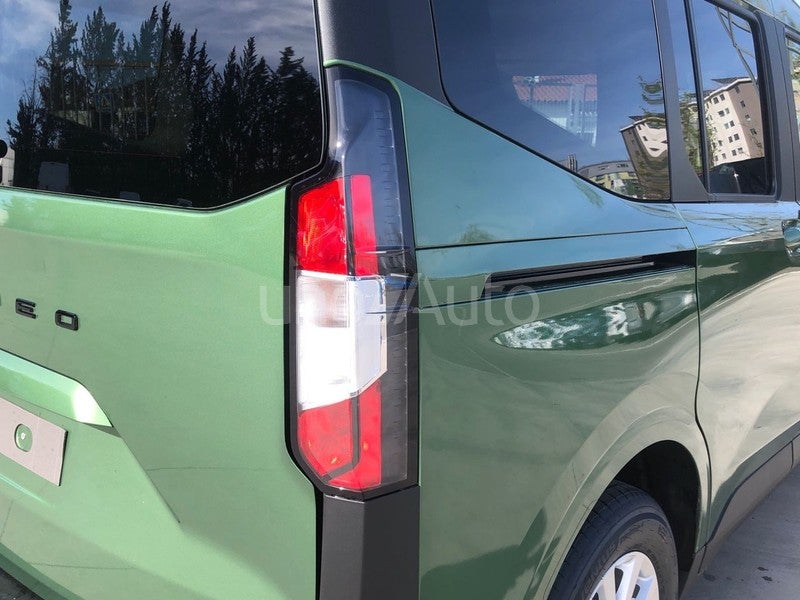 Tourneo Courier 1.0 Ecoboost Titanium